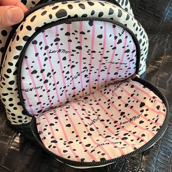 Betsey Johnson backpack - Picture 5 of 8